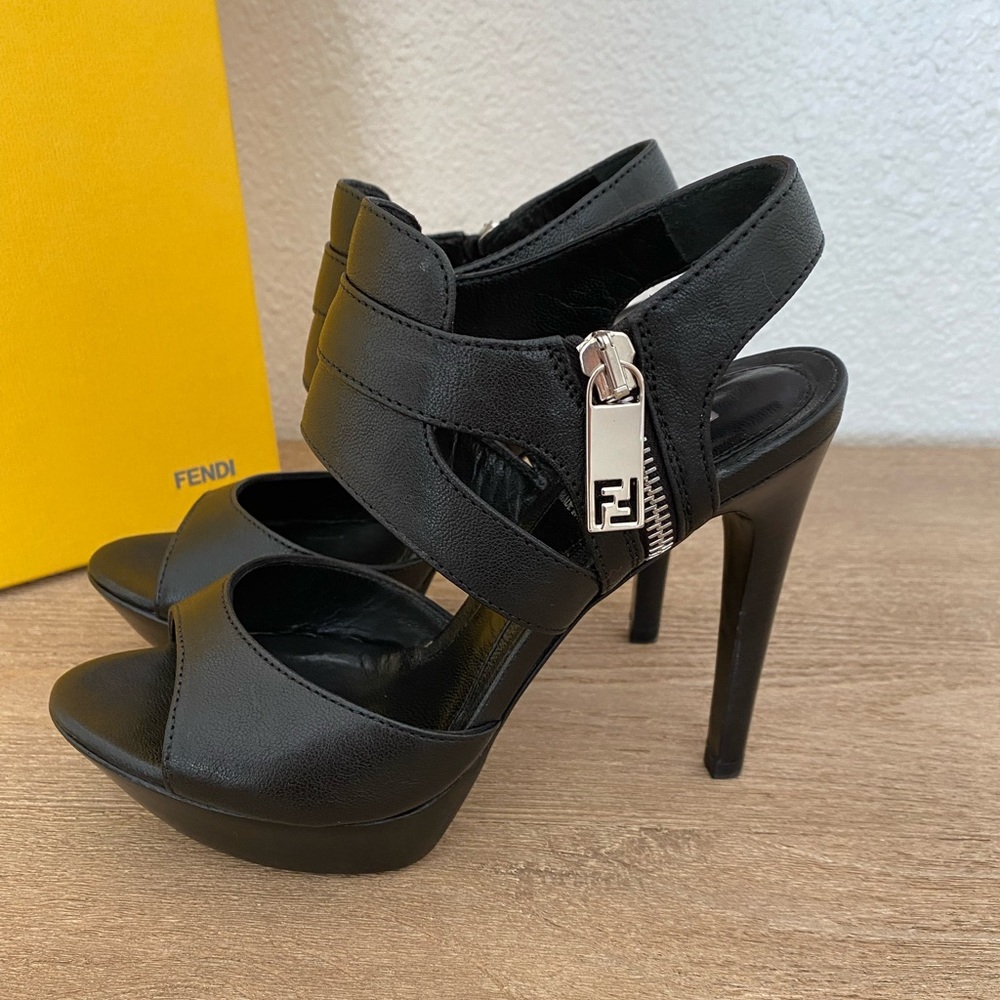 Fendi • Heels • Size 35.5